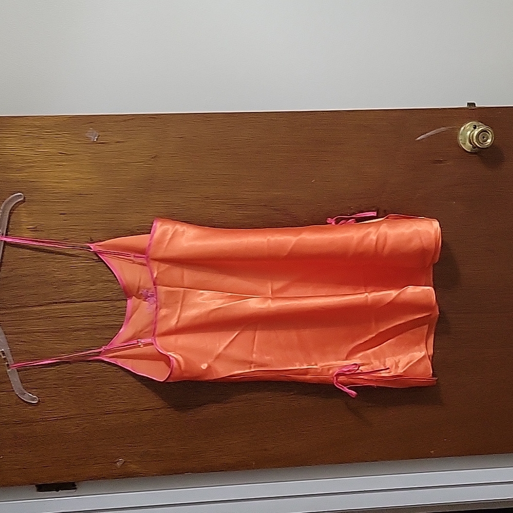 NWOT Kathryn polyester sleepwear orange - Picture 5 of 5